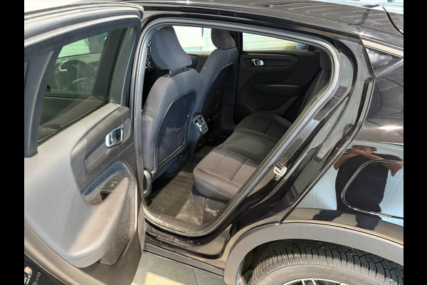 Volvo C40 Recharge Twin Plus SOH 95% ACC Panoramadak Stoelverwarming Parkeercamera 408pk