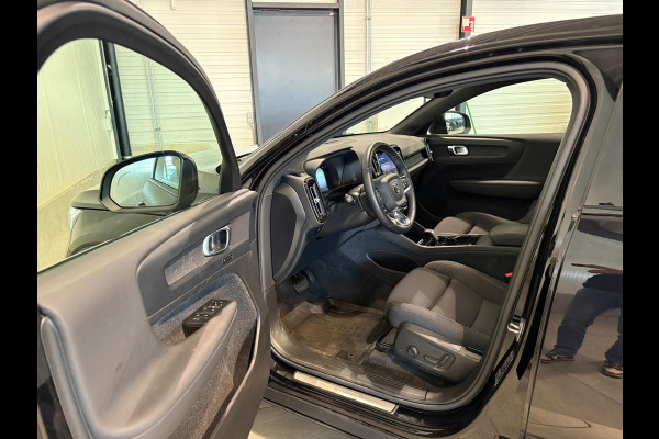 Volvo C40 Recharge Twin Plus SOH 95% ACC Panoramadak Stoelverwarming Parkeercamera 408pk