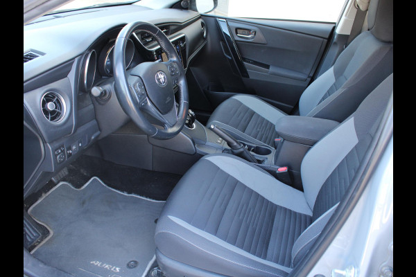 Toyota Auris Touring Sports 1.8 Hybrid Dynamic | STOELVERWARMING | NAVIGATIE | CRUISE CONTROL |