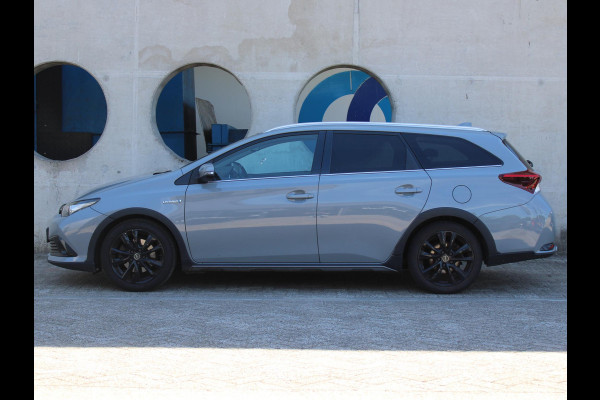 Toyota Auris Touring Sports 1.8 Hybrid Dynamic | STOELVERWARMING | NAVIGATIE | CRUISE CONTROL |
