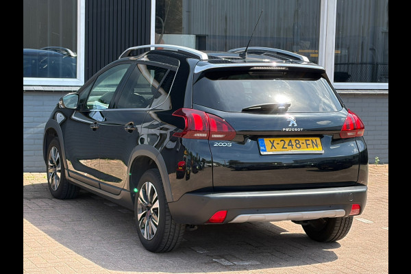 Peugeot 2008 1.2 PureTech / Pano / Navi / Leder / 131 PK