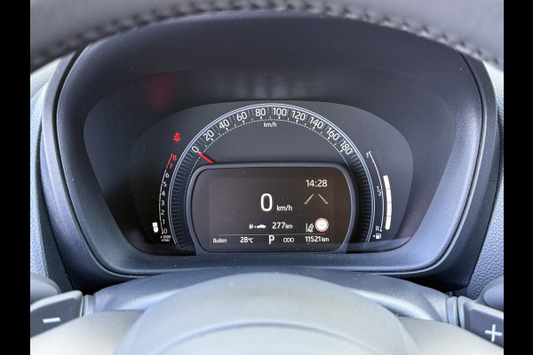 Toyota Aygo X 1.0 VVT-i S-CVT Premium | ACC | CarPlay | Keyless | Camera | 18 inch