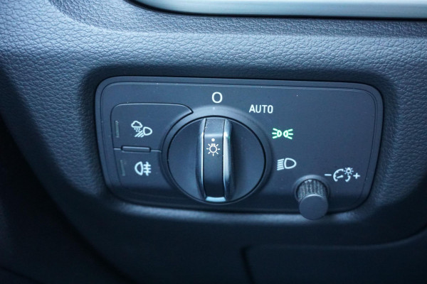Audi A3 Sportback 35 TFSI S-LINE 150PK AUT. + BANG&OLUFSEN / LEDER / CARPLAY / VIRTUAL COCKPIT / CAMERA