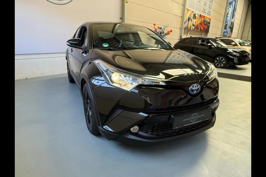 Toyota C-HR 1.8 Hybrid Black edition, automaat, Camera, trekhaak