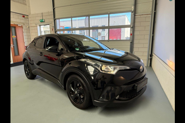Toyota C-HR 1.8 Hybrid Black edition, automaat, Camera, trekhaak