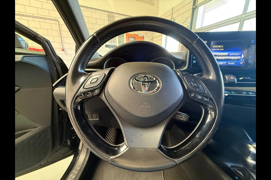 Toyota C-HR 1.8 Hybrid Black edition, automaat, Camera, trekhaak