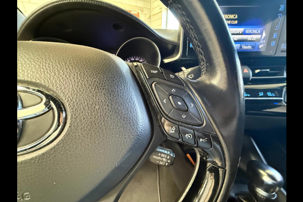 Toyota C-HR 1.8 Hybrid Black edition, automaat, Camera, trekhaak