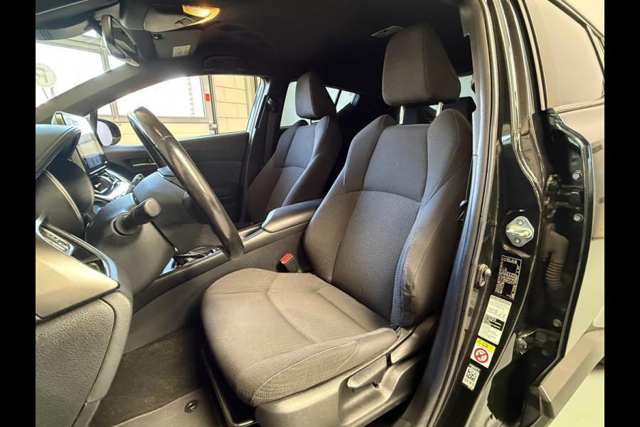 Toyota C-HR 1.8 Hybrid Black edition, automaat, Camera, trekhaak