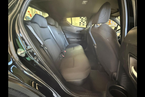 Toyota C-HR 1.8 Hybrid Black edition, automaat, Camera, trekhaak