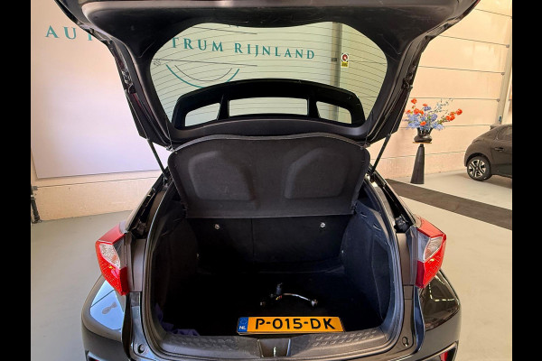 Toyota C-HR 1.8 Hybrid Black edition, automaat, Camera, trekhaak