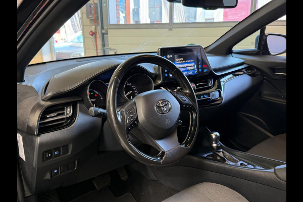 Toyota C-HR 1.8 Hybrid Black edition, automaat, Camera, trekhaak