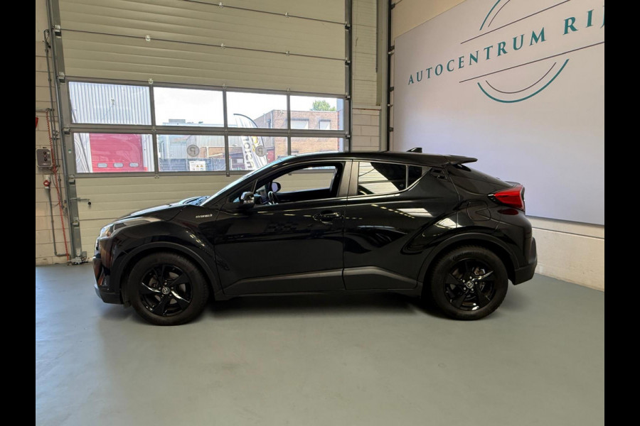 Toyota C-HR 1.8 Hybrid Black edition, automaat, Camera, trekhaak