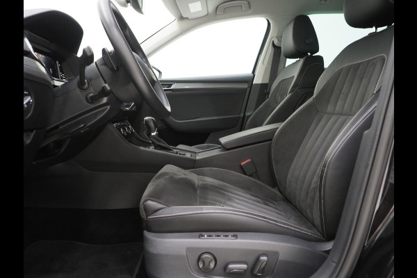 Škoda Superb Combi 1.4 TSI iV 218PK | Leder/Alcantara | Trekhaak | Memory | Virtual | Adaptive Cruise | PDC | Carplay
