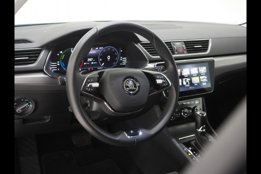Škoda Superb Combi 1.4 TSI iV 218PK | Leder/Alcantara | Trekhaak | Memory | Virtual | Adaptive Cruise | PDC | Carplay