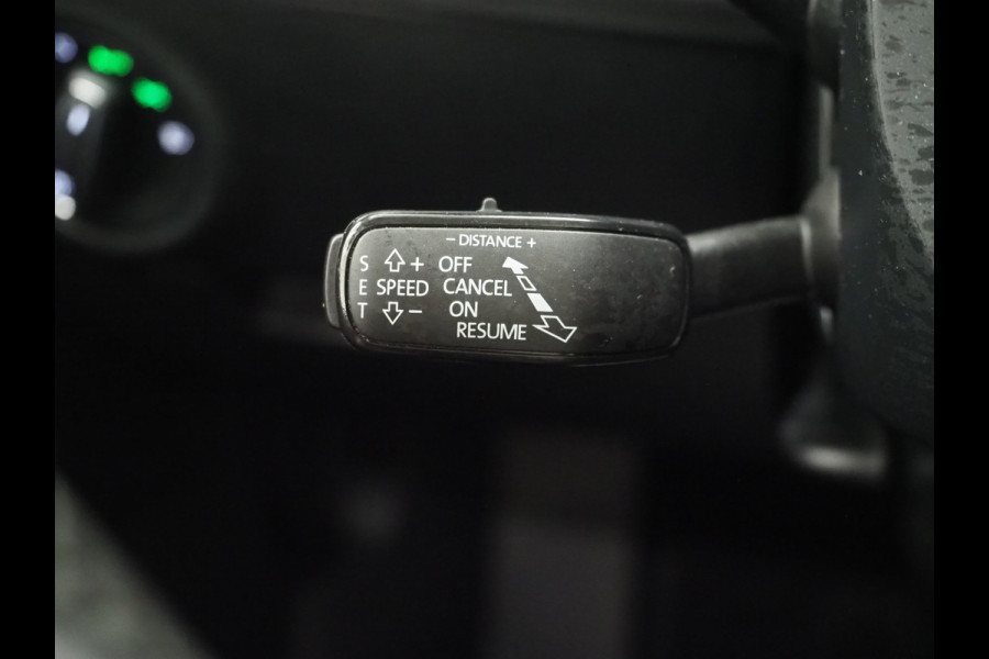 Škoda Superb Combi 1.4 TSI iV 218PK | Leder/Alcantara | Trekhaak | Memory | Virtual | Adaptive Cruise | PDC | Carplay