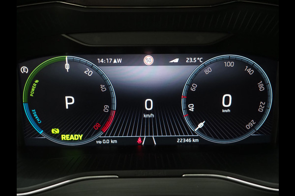 Škoda Superb Combi 1.4 TSI iV 218PK | Leder/Alcantara | Trekhaak | Memory | Virtual | Adaptive Cruise | PDC | Carplay