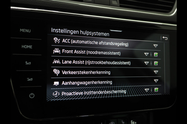 Škoda Superb Combi 1.4 TSI iV 218PK | Leder/Alcantara | Trekhaak | Memory | Virtual | Adaptive Cruise | PDC | Carplay