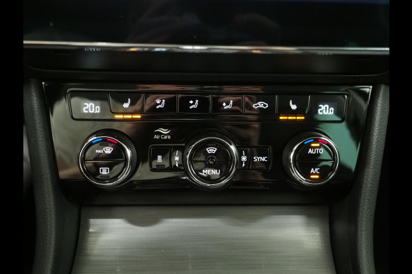 Škoda Superb Combi 1.4 TSI iV 218PK | Leder/Alcantara | Trekhaak | Memory | Virtual | Adaptive Cruise | PDC | Carplay