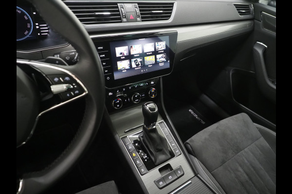 Škoda Superb Combi 1.4 TSI iV 218PK | Leder/Alcantara | Trekhaak | Memory | Virtual | Adaptive Cruise | PDC | Carplay