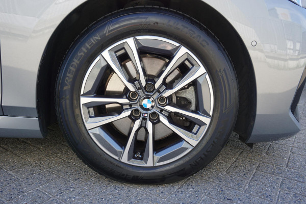 BMW 2 Serie Active Tourer 223i 218PK M-Sport/Driving Assistent Plus/Leer 1 Jaar Garantie.
