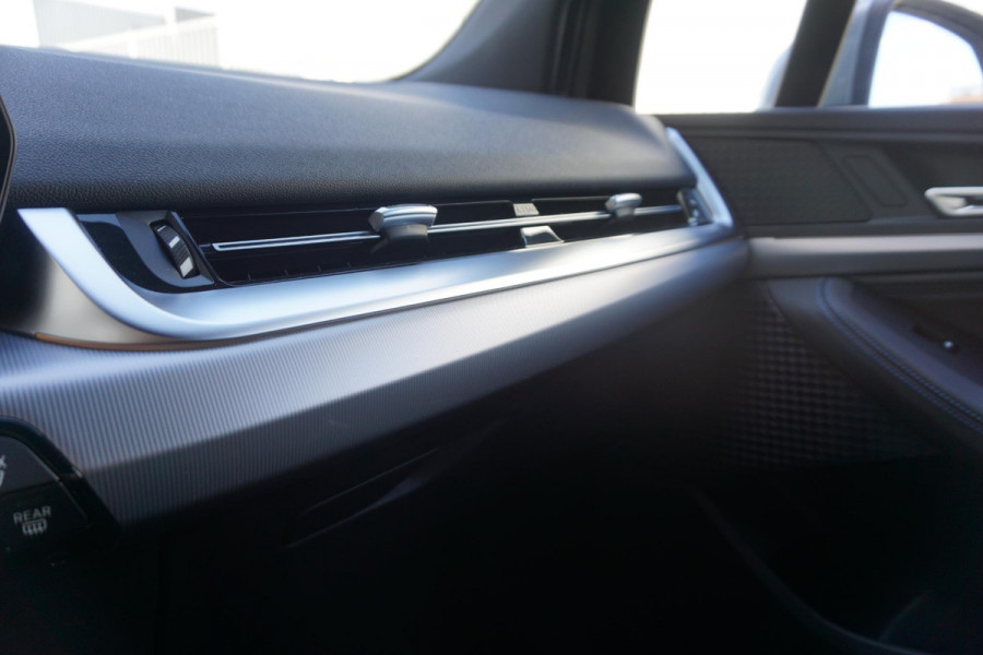BMW 2 Serie Active Tourer 223i 218PK M-Sport/Driving Assistent Plus/Leer 1 Jaar Garantie.