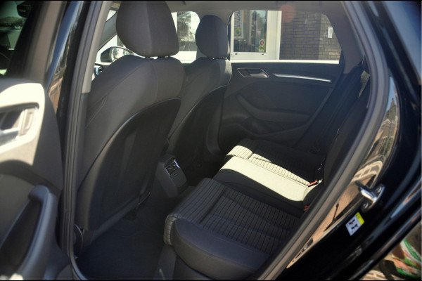 Audi A3 Sportback 1.5 TFSI CoD Design Pro Line Plus | Navi | Trekhaak | Nette staat!