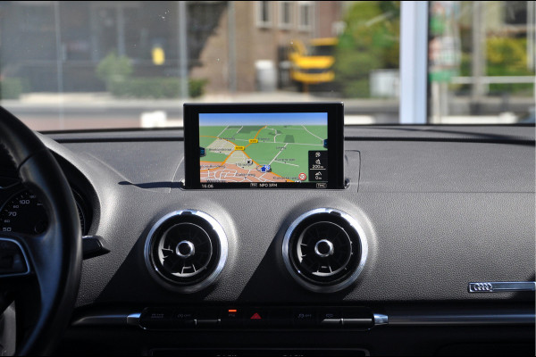 Audi A3 Sportback 1.5 TFSI CoD Design Pro Line Plus | Navi | Trekhaak | Nette staat!