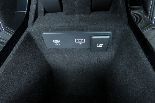 Land Rover Range Rover Velar 2.0 P400e S | Pano |HUD| 360°|Meridian|Elekt. Verst. Stoelen