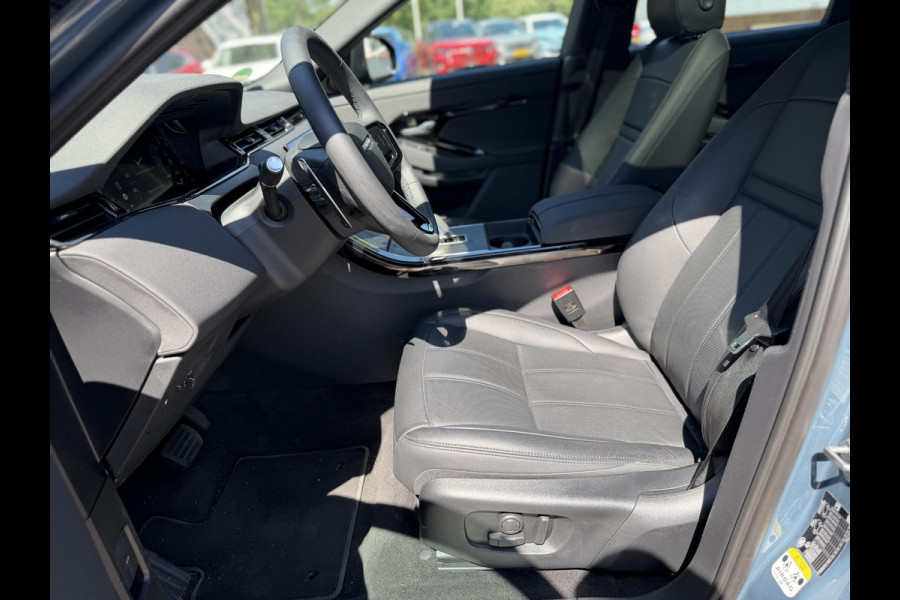 Land Rover Range Rover Evoque 2024 Model 1.5 P300e AWD R-Dynamic S VAN: 51.900,- VOOR: 49.877,- UW WKVOORDEEL €2.023,-:   NEW MODEL / FACELIFT PHEV 309 PK | UNIEK 8.000 KM | FABRIEKSGARANTIE t/m 26-02-2029 / 150.000 KM | DEALER ONDERHOUDEN | ADD. CRUISE | PANO DAK | ELEKTRISCHE STOEL MET GEHEUGEN | ELEKTRISCHE KOFFERBAK | CAMERA | RIJKLAAR PRIJS