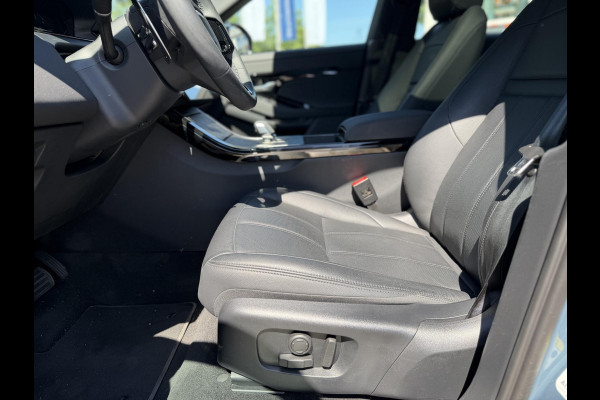 Land Rover Range Rover Evoque 2024 Model 1.5 P300e AWD R-Dynamic S VAN: 51.900,- VOOR: 49.877,- UW WKVOORDEEL €2.023,-:   NEW MODEL / FACELIFT PHEV 309 PK | UNIEK 8.000 KM | FABRIEKSGARANTIE t/m 26-02-2029 / 150.000 KM | DEALER ONDERHOUDEN | ADD. CRUISE | PANO DAK | ELEKTRISCHE STOEL MET GEHEUGEN | ELEKTRISCHE KOFFERBAK | CAMERA | RIJKLAAR PRIJS