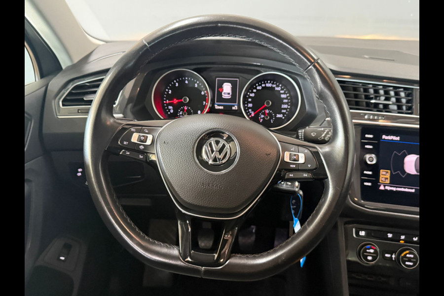 Volkswagen Tiguan 1.5 TSI ACT Comfortline Business | Navigatie | Sensoren.