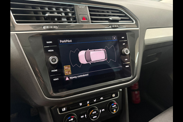 Volkswagen Tiguan 1.5 TSI ACT Comfortline Business | Navigatie | Sensoren.