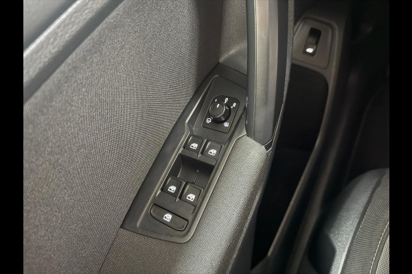 Volkswagen Tiguan 1.5 TSI ACT Comfortline Business | Navigatie | Sensoren.