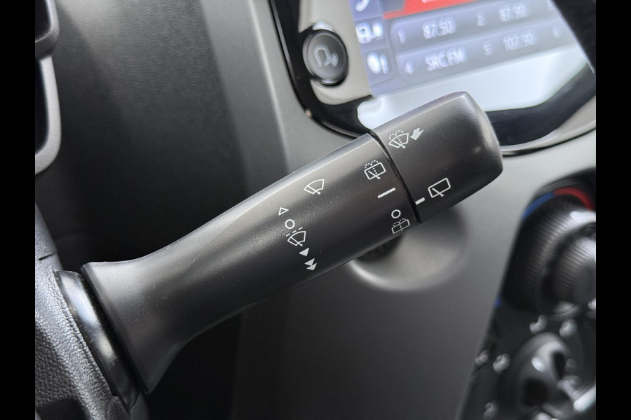 Toyota Aygo 1.0 VVT-i x-play VAN: 15.900,- VOOR: 13.877,- UW WKVOORDEEL: 2.023,- | AUTOMAAT | APPLE CARPLAY / ANDROID AUTO | CAMERA | AIRCO | ONDERHOUD UITGEVOERD | DIRECT LEVERBAAR |