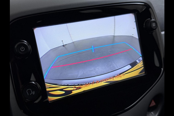 Toyota Aygo 1.0 VVT-i x-play VAN: 15.900,- VOOR: 13.877,- UW WKVOORDEEL: 2.023,- | AUTOMAAT | APPLE CARPLAY / ANDROID AUTO | CAMERA | AIRCO | ONDERHOUD UITGEVOERD | DIRECT LEVERBAAR |