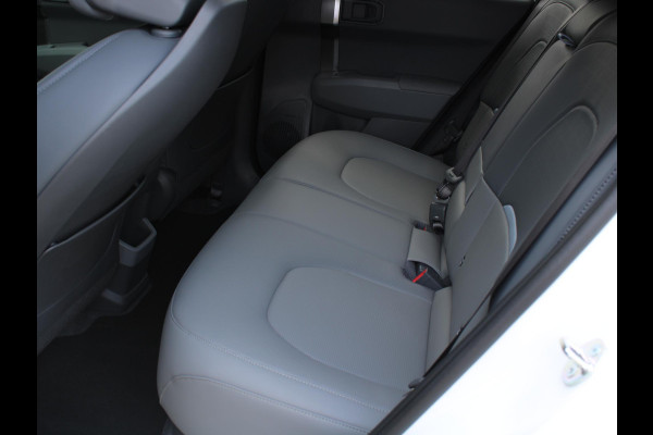Kia EV3 Plus Advanced 81.4 kWh | STOEL EN STUURVERWARMING | 19 INCH LMV | DODEHOEK DETECTIE |