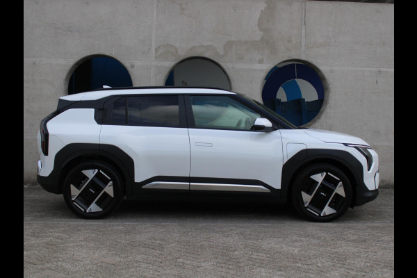 Kia EV3 Plus Advanced 81.4 kWh | STOEL EN STUURVERWARMING | 19 INCH LMV | DODEHOEK DETECTIE |