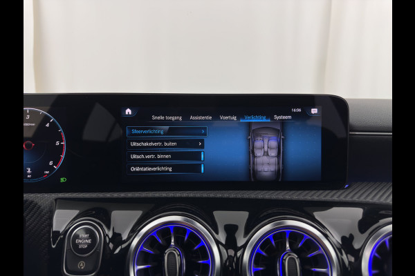 Mercedes-Benz A-Klasse 180 d Advantage (INCL-BTW) *PANO | LEATHER-FABRIC | WIDE-DIGICOCKPIT | AMBIENT-LIGHT | FULL-LED | SURROUND-VIEW | NAVI-FULLMAP | CARBON-INLAY | HEATED-SPORTSEATS | 17''ALU*