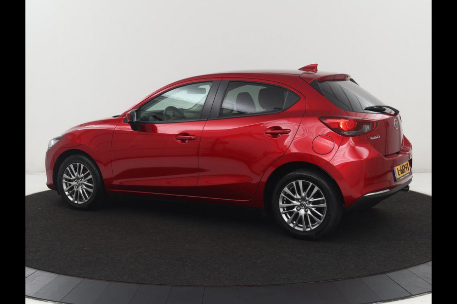 Mazda 2 1.5 Skyactiv-G Luxury | Stoel & stuurverwarming | Carplay | Parkeerhulp | Climate control | Side Assist | Cruise control | Bluetooth | 16'' velgen | DAB | Getint glas | Keyless start