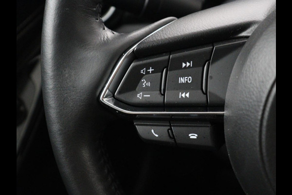Mazda 2 1.5 Skyactiv-G Luxury | Stoel & stuurverwarming | Carplay | Parkeerhulp | Climate control | Side Assist | Cruise control | Bluetooth | 16'' velgen | DAB | Getint glas | Keyless start