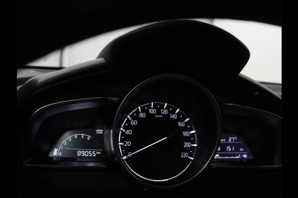 Mazda 2 1.5 Skyactiv-G Luxury | Stoel & stuurverwarming | Carplay | Parkeerhulp | Climate control | Side Assist | Cruise control | Bluetooth | 16'' velgen | DAB | Getint glas | Keyless start