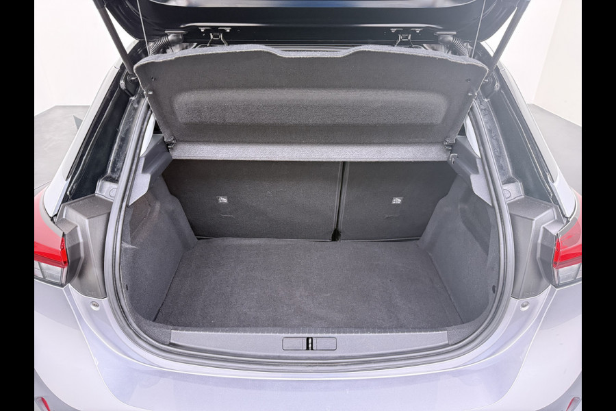 Opel CORSA-E Elegance 50kWh SOH 92% 3-Fase Adap.Cruise Stoel+Stuurverwarming 360°Camera Apple Carplay Android Auto Navi Ecc Pdc Lmv 17" Led Privacy Glas Bluetooth Regen-Lichtsensor Lane Assist Isofix Origineel Nederlandse Auto