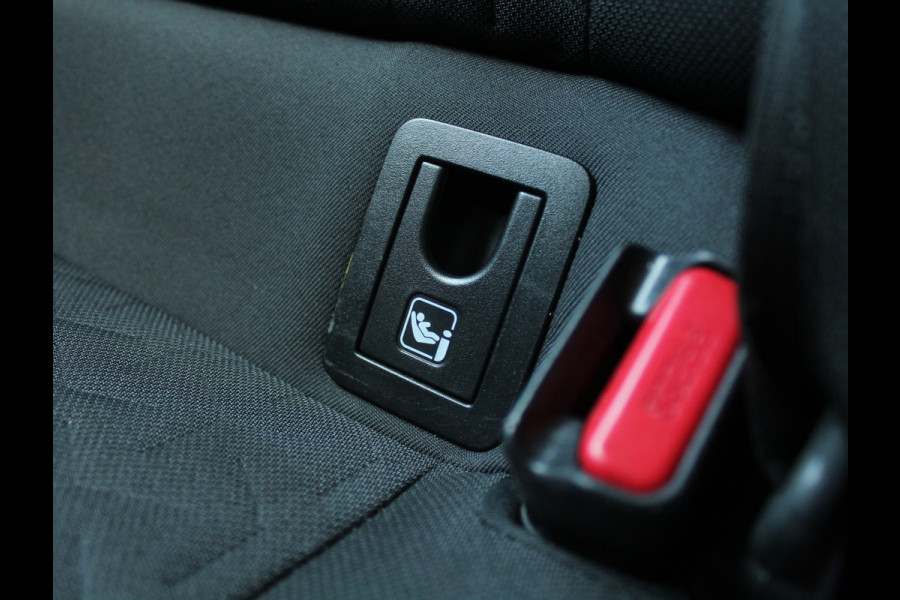 Toyota Corolla 1.8 Hybrid Business CARPLAY | CAMERA | CLIMATE | LMV16 | LED | DAB | ADAPCRUISE | ZWHEMEL