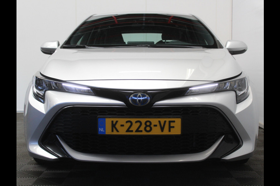 Toyota Corolla 1.8 Hybrid Business CARPLAY | CAMERA | CLIMATE | LMV16 | LED | DAB | ADAPCRUISE | ZWHEMEL