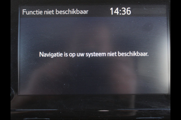 Toyota Corolla 1.8 Hybrid Business CARPLAY | CAMERA | CLIMATE | LMV16 | LED | DAB | ADAPCRUISE | ZWHEMEL