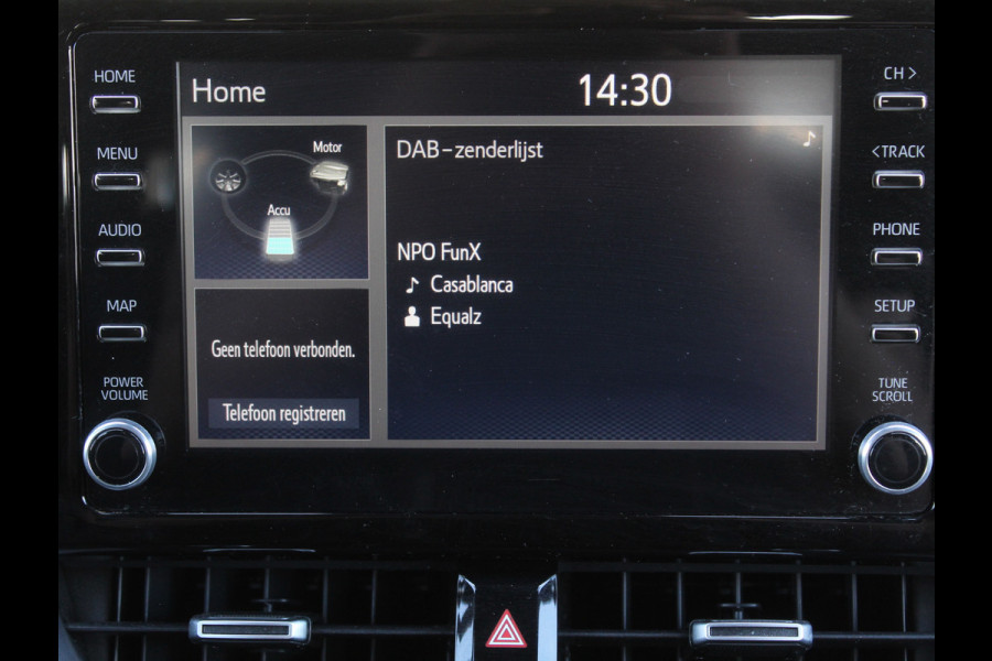 Toyota Corolla 1.8 Hybrid Business CARPLAY | CAMERA | CLIMATE | LMV16 | LED | DAB | ADAPCRUISE | ZWHEMEL