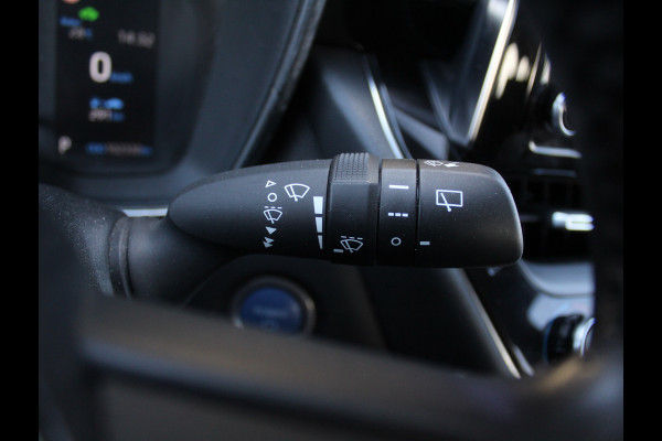 Toyota Corolla 1.8 Hybrid Business CARPLAY | CAMERA | CLIMATE | LMV16 | LED | DAB | ADAPCRUISE | ZWHEMEL