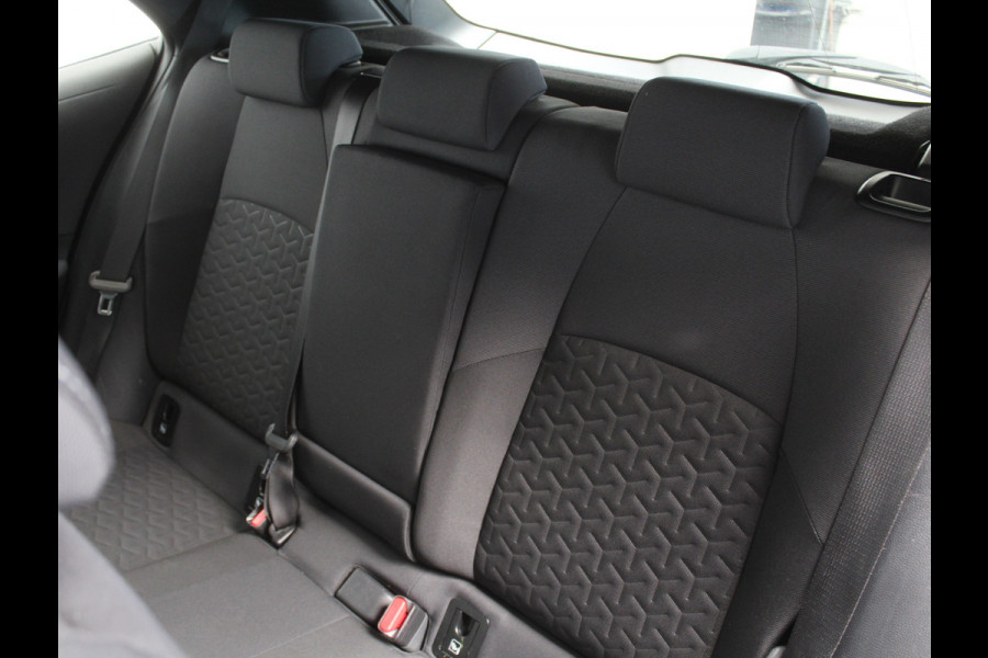 Toyota Corolla 1.8 Hybrid Business CARPLAY | CAMERA | CLIMATE | LMV16 | LED | DAB | ADAPCRUISE | ZWHEMEL