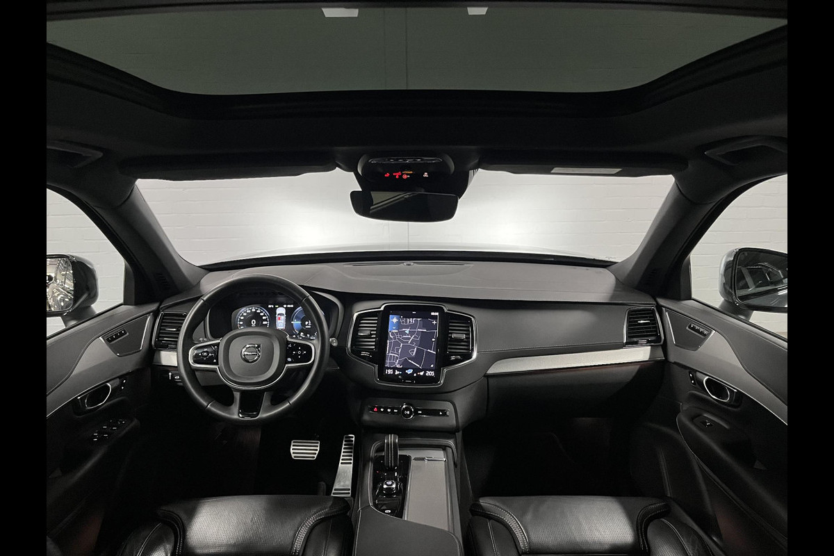 Volvo XC90 2.0 T8 Recharge AWD R-Design *long rang* Luchtvering | Trekhaak | Open dak | Adapt. cruise | Stoel-/stuurverwarming | 360 camera | Stoelventilatie | 22" wielen
