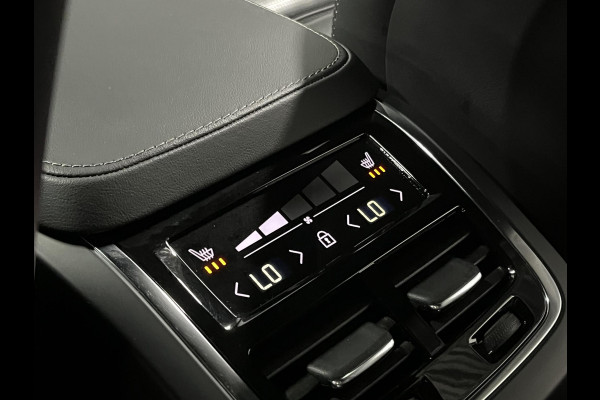 Volvo XC90 2.0 T8 Recharge AWD R-Design *long rang* Luchtvering | Trekhaak | Open dak | Adapt. cruise | Stoel-/stuurverwarming | 360 camera | Stoelventilatie | 22" wielen
